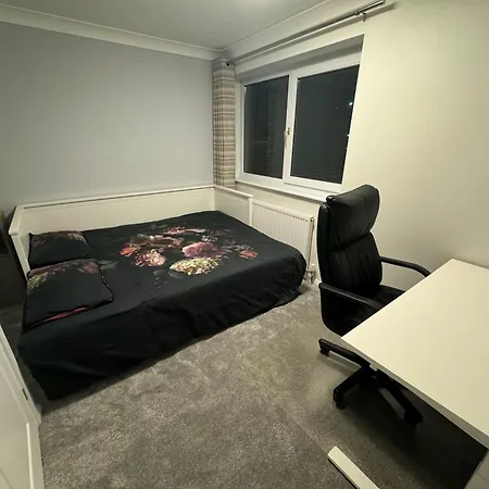 Sheffield Edge Hideaway Apartment Mosborough Exterior photo