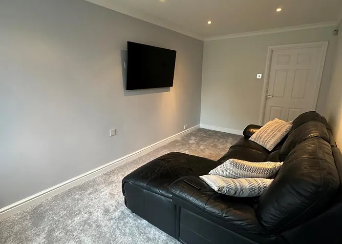 Sheffield Edge Hideaway
